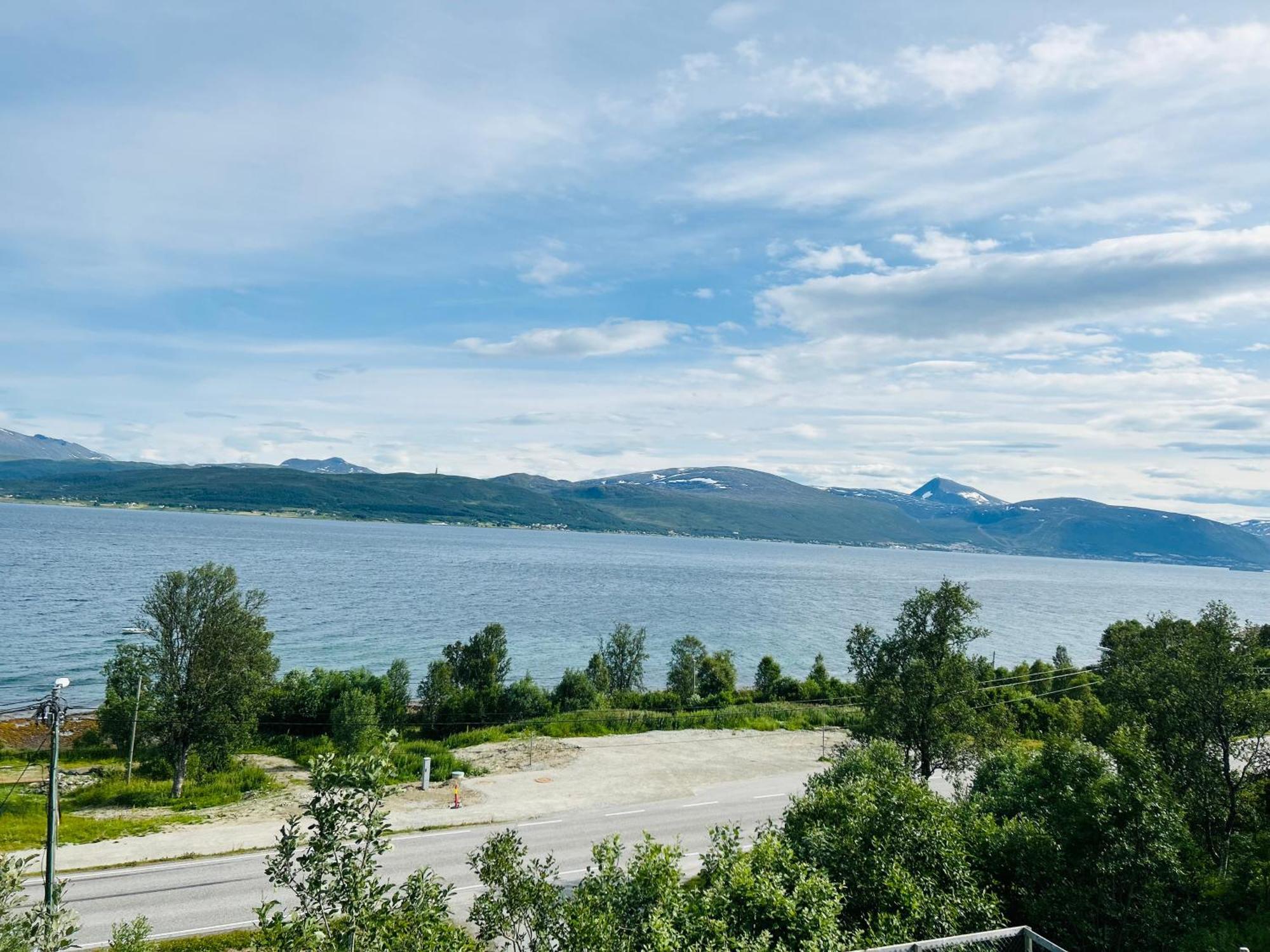 Apartment In Tromso With Sea And Mountain View Dış mekan fotoğraf